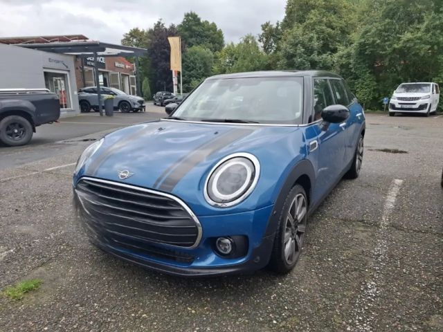 MINI Cooper Clubman 1.5 Classic Trim 136PS 7-AT LED Panorama Winterrei 2023 Benzine