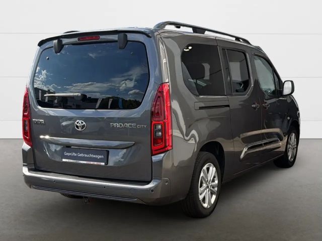 Toyota Proace City