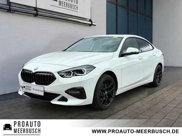 BMW 218 i Gran Coupe Sport Line HIFI/ADAPTLED/PANO/RFK 2024 Benzine