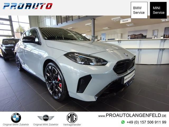 BMW M1 35 xDr M Sport Pro PANO/HUD/Memo/360°/M-Sitze 2025 Benzine