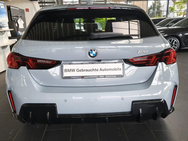 BMW 120