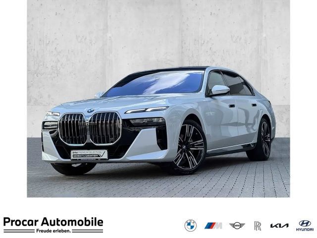 BMW 740 d xDrive M Sport DA/PA Prof SkyPano TV AHK 2025 Diesel