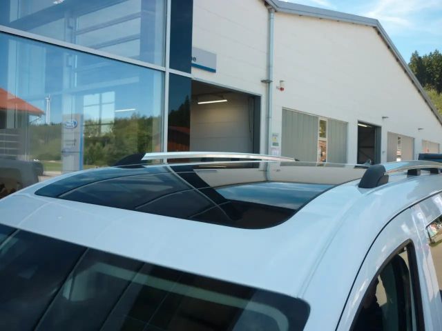 Ford Grand Tourneo