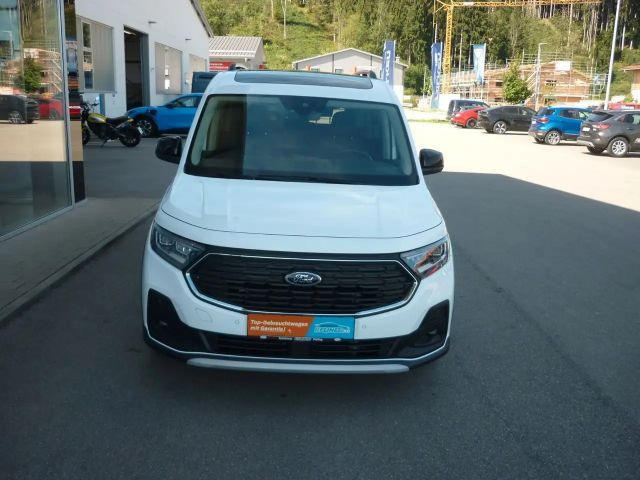 Ford Grand Tourneo
