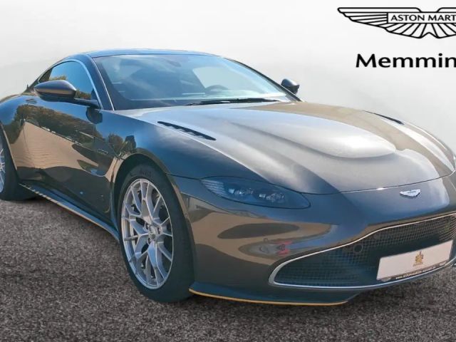 Aston Martin V8
