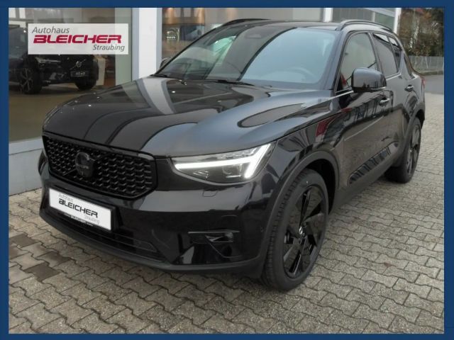 Volvo XC40 B4 Plus Black Edition | 360° | Pamora. 2025 Benzine
