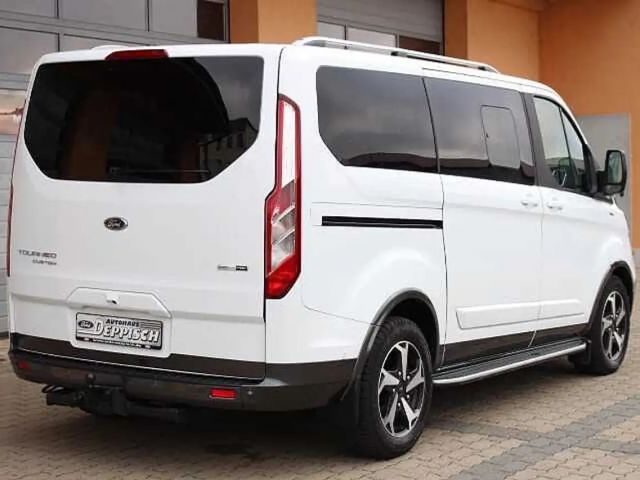 Ford Tourneo Custom