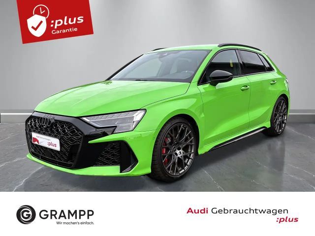 Audi RS3 +V-MAX+SPORTABGAS+MATRIX+DESIGN+ 2025 Benzine