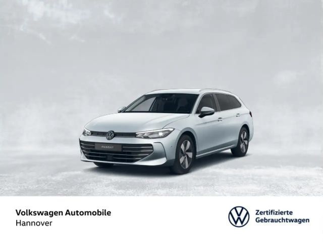 Volkswagen Passat Variant 1.5  eTSI Business DSG Navi AHK L 2025 Benzine