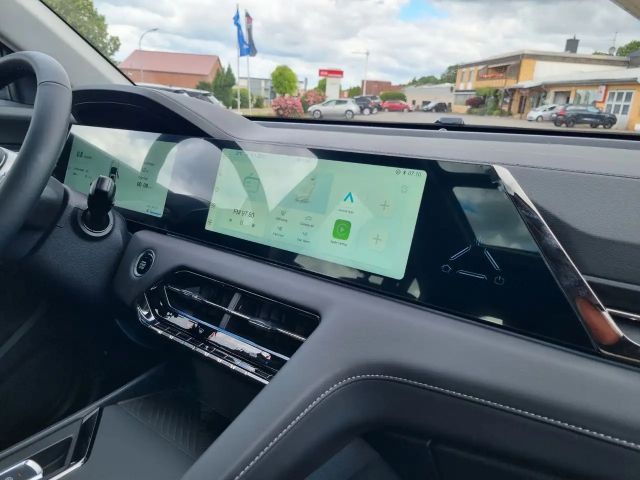 JAC JS8 Pro