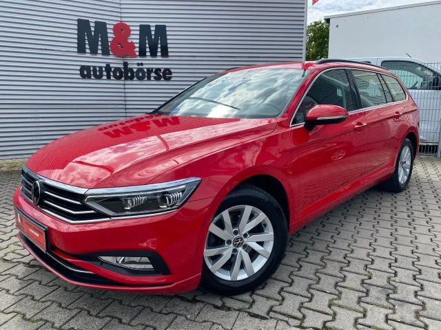 Volkswagen Passat Variant Business ACC/Kamera/AHK/Assistenz 2023 Diesel