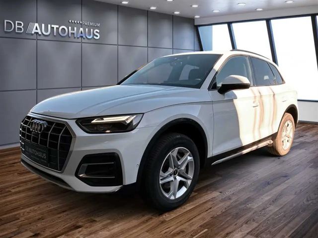 Audi Q5 advanced 50 2.0 TFSI e quattro S-tronic 2023 Hybride / Benzine