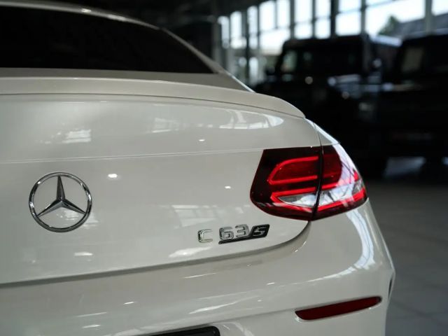 Mercedes-Benz C 63 AMG