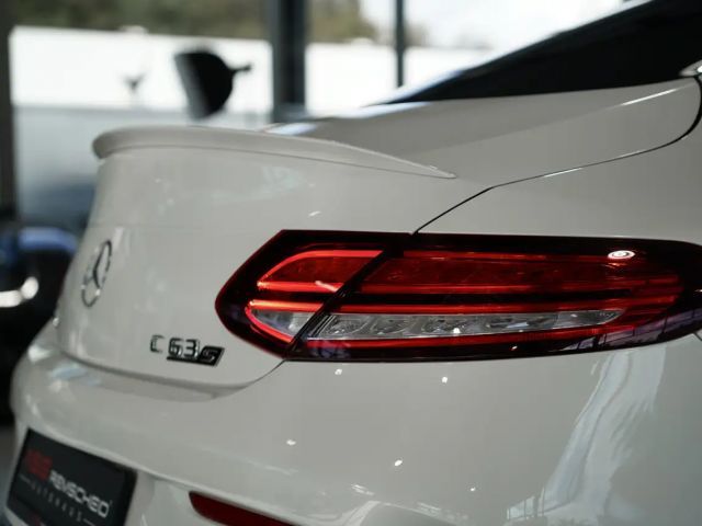 Mercedes-Benz C 63 AMG