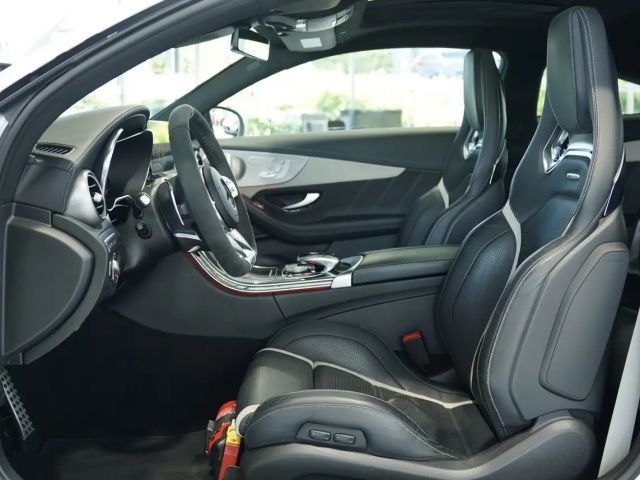 Mercedes-Benz C 63 AMG