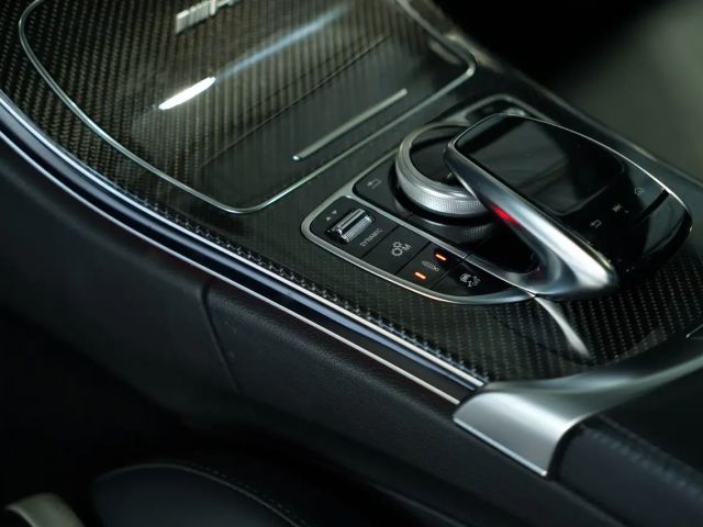 Mercedes-Benz C 63 AMG