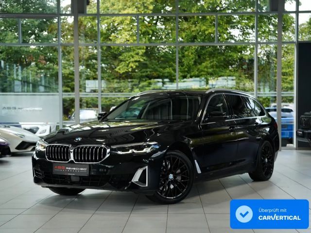 BMW 530 i xD Touring Luxury Line 2H *Pano *HUD *MwSt 2023 Benzine
