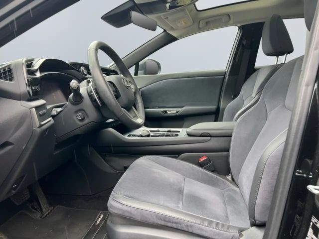 Lexus RZ