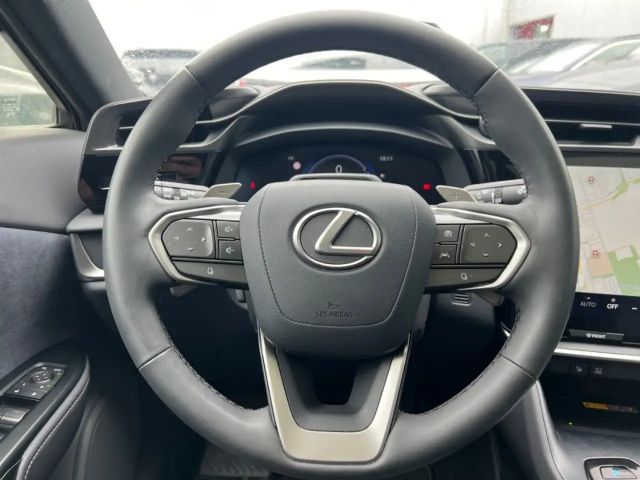 Lexus RZ