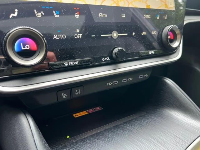 Lexus RZ