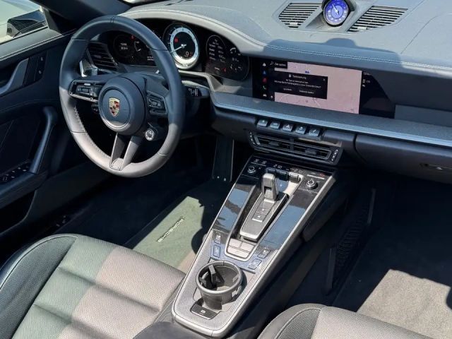 Porsche 992