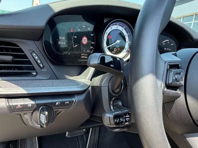 Porsche 992