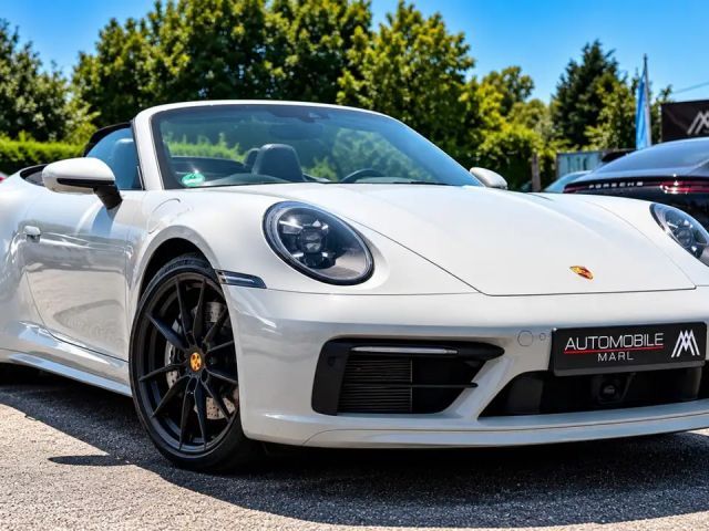 Porsche 992