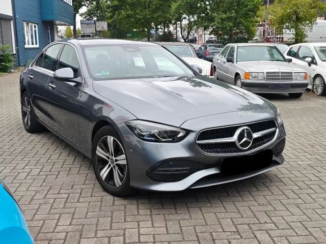 Mercedes-Benz C 220
