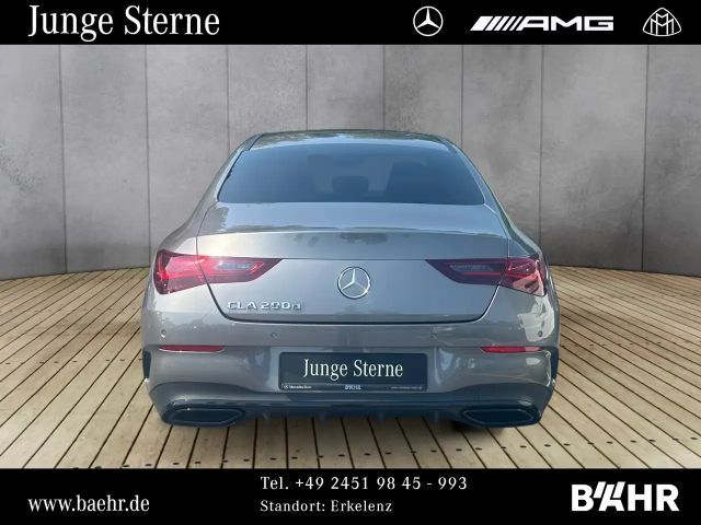 Mercedes-Benz CLA 200