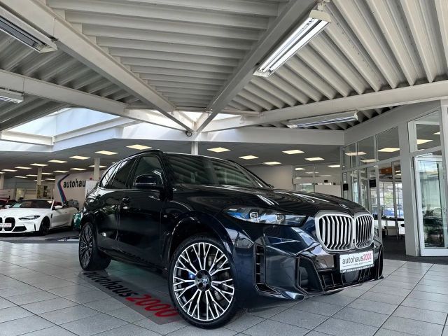 BMW X5 30d xDrive M Sportpaket LED/HUD/360°/AHK/PANO 2024 Diesel