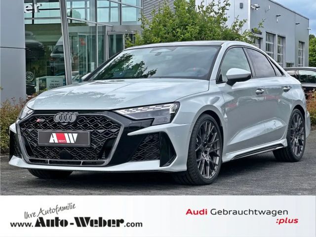 Audi RS3 LIMO SPORTSCLASSICGRAU 280 SCHALE PANORAMA 2026 Benzine