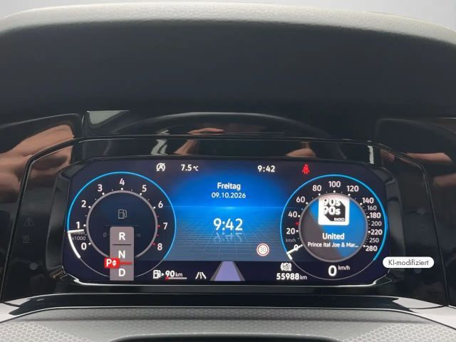 Volkswagen Golf GTI