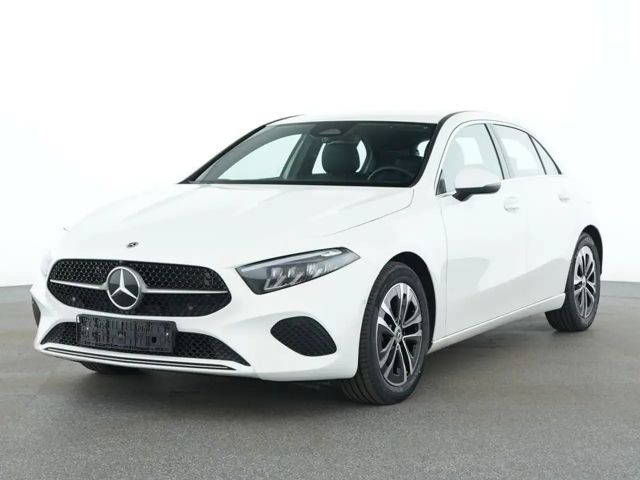 Mercedes-Benz A 180 LED / Navi / Kamera / PDC 2025 Benzine