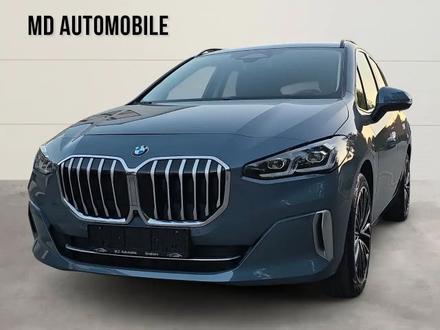 BMW 218 218i  Active Tourer Luxury Line Panorama 360% 2025 Benzine