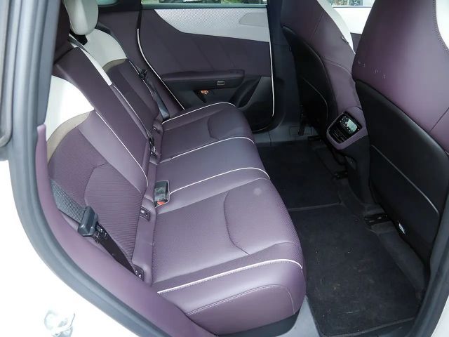 Mazda CX-6e