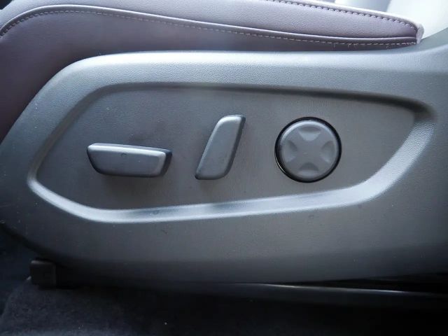 Mazda CX-6e