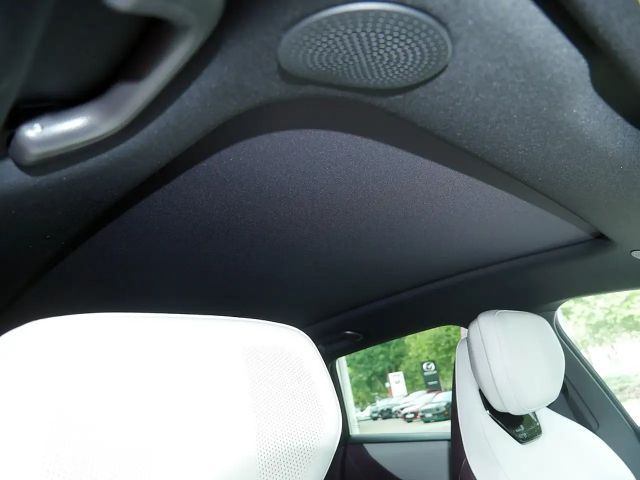 Mazda CX-6e