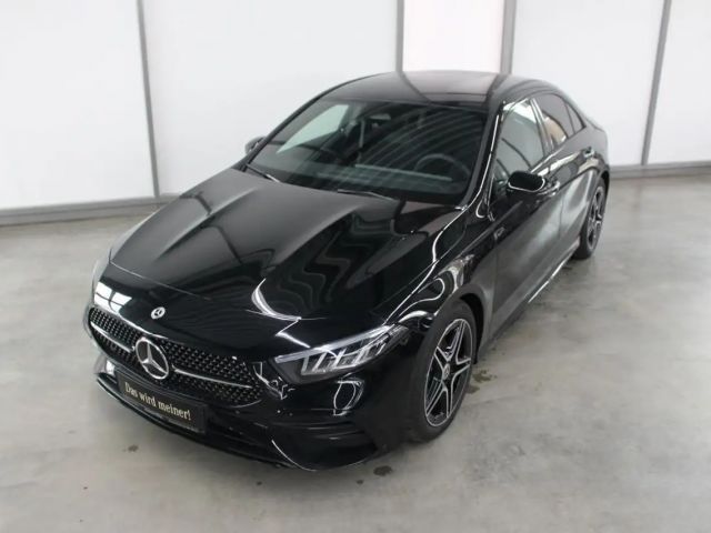 Mercedes-Benz A 200 Limousine AMG DISTRONIC LED Kamera AHK 2025 Benzine
