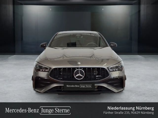 Mercedes-Benz CLA 35 AMG
