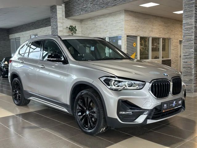 BMW X1 18d Sport Line S-Drive Navi TeilLeder SHZ LED 2022 Diesel