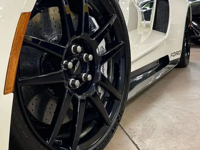 Ford GT
