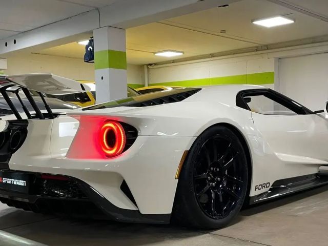 Ford GT