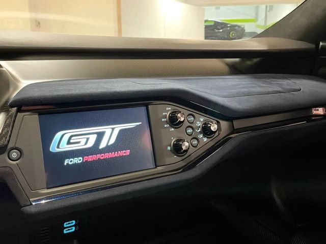 Ford GT