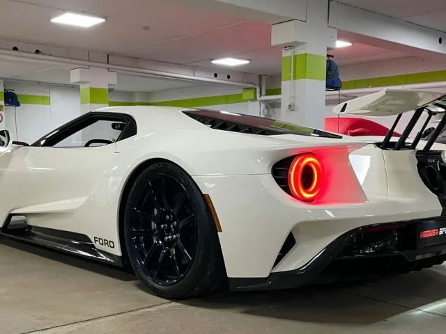 Ford GT