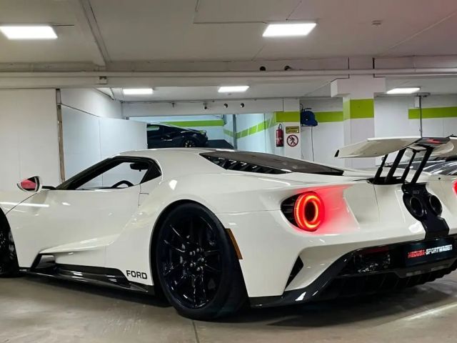 Ford GT