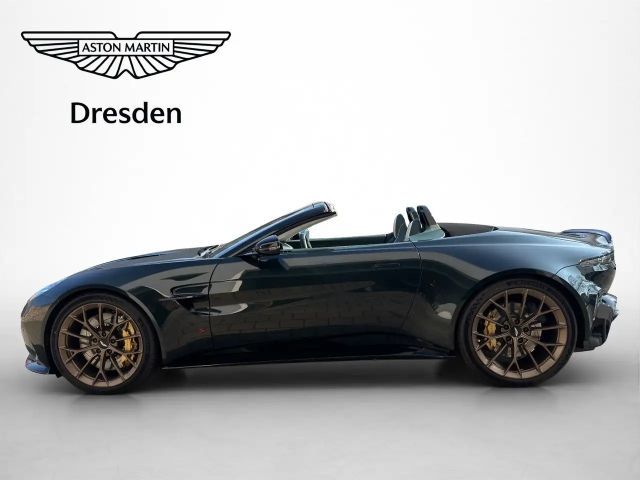 Aston Martin V8
