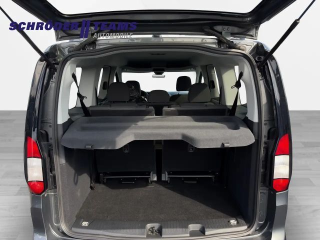 Ford Grand Tourneo