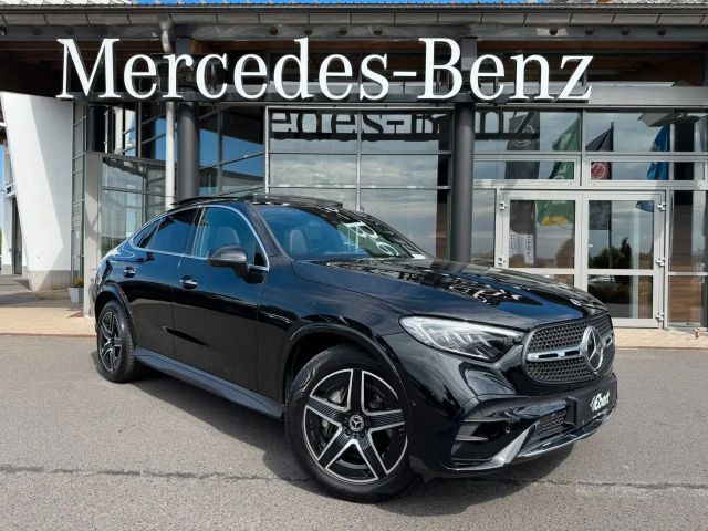 Mercedes-Benz GLC 200 4M AMG Distr+360°+Pano+Ambiente+Keyless 2024 Benzine