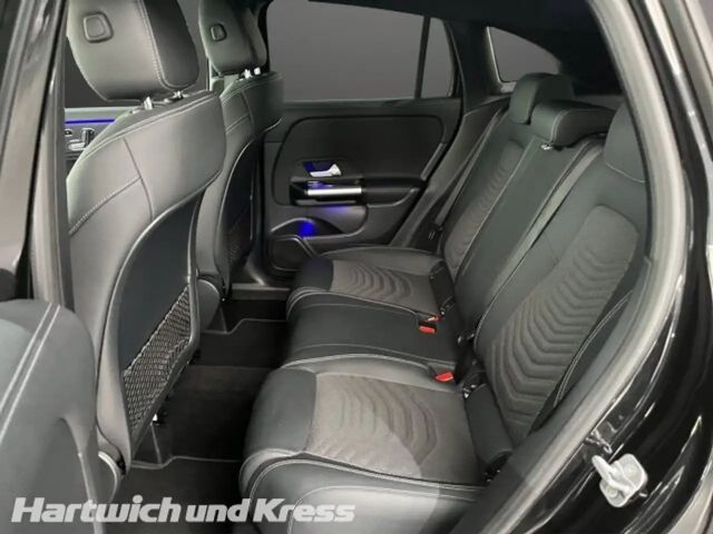 Mercedes-Benz GLA 220
