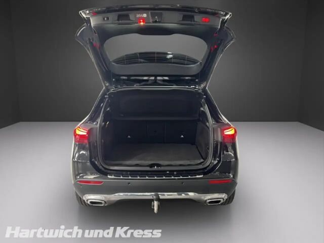 Mercedes-Benz GLA 220